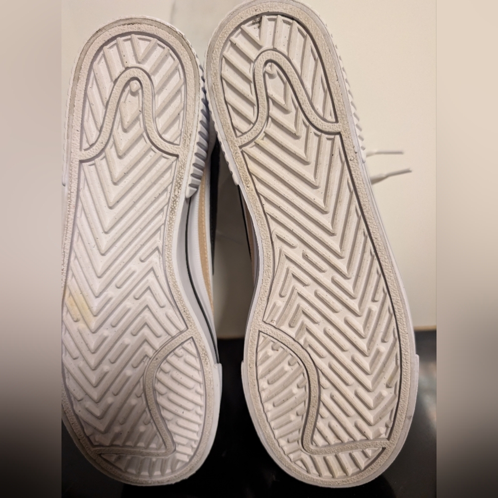Nike Court Legacy Lift Platform Sneakers Size 9 Like New MSRP $94.99 - Picture 9 of 12